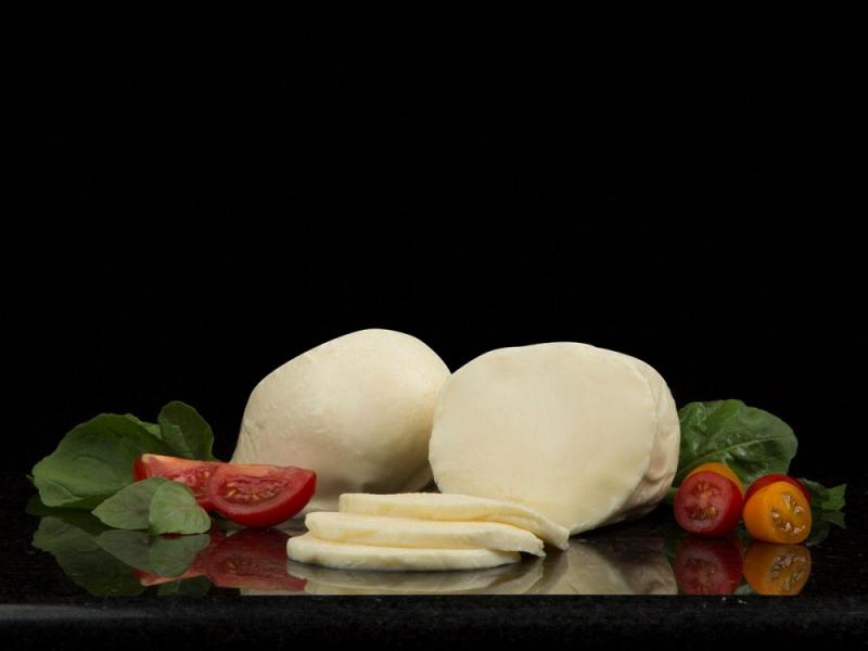 Herb-Marinated Mozzarella Recipe | Boar's Head