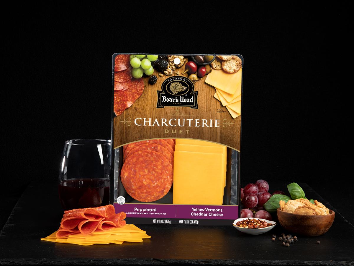 Boar’s Head® Charcuterie Duet: Pepperoni & Vermont Cheddar Cheese ...