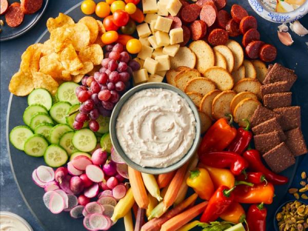 French Onion Greek Yogurt Dip Platter Recipe | Boar's Head